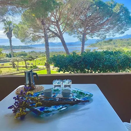 Residence Porto Coda Cavallo Aparthotel