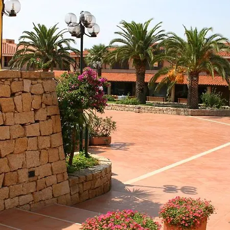 Aparthotel Residence Porto Coda Cavallo *