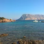 Porto Coda Cavallo 公寓式酒店
