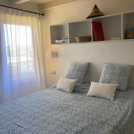 Апарт-отель Porto Coda Cavallo Сан-Теодоро