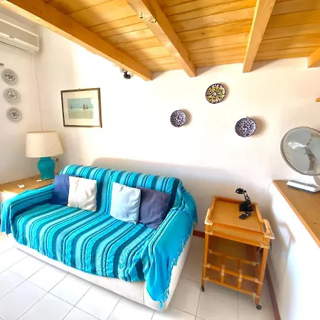 Porto Coda Cavallo Апарт-отель Сан-Теодоро