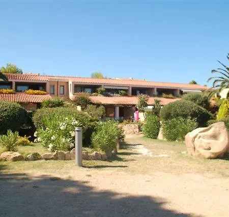 Porto Coda Cavallo Apartahotel San Teodoro (Sardinia)