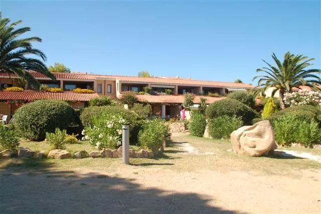 Porto Coda Cavallo Apartmanhotel San Teodoro